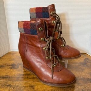 JOHNSTON & MURPHY Leather Wedge Boots Womens Size 10 Brown Lace Up Plaid Preppy